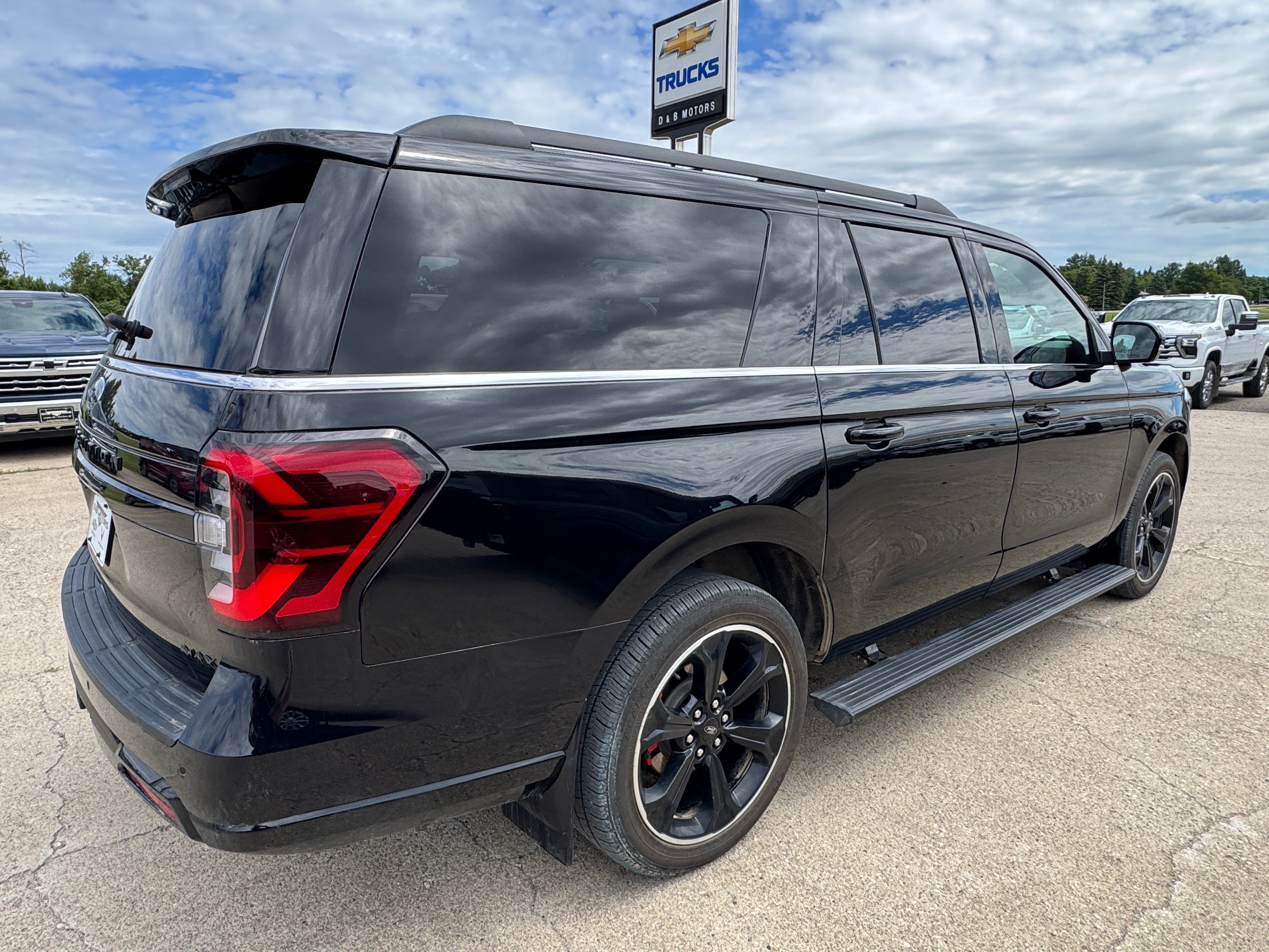2023 Ford Expedition Max — rear three-quarter view