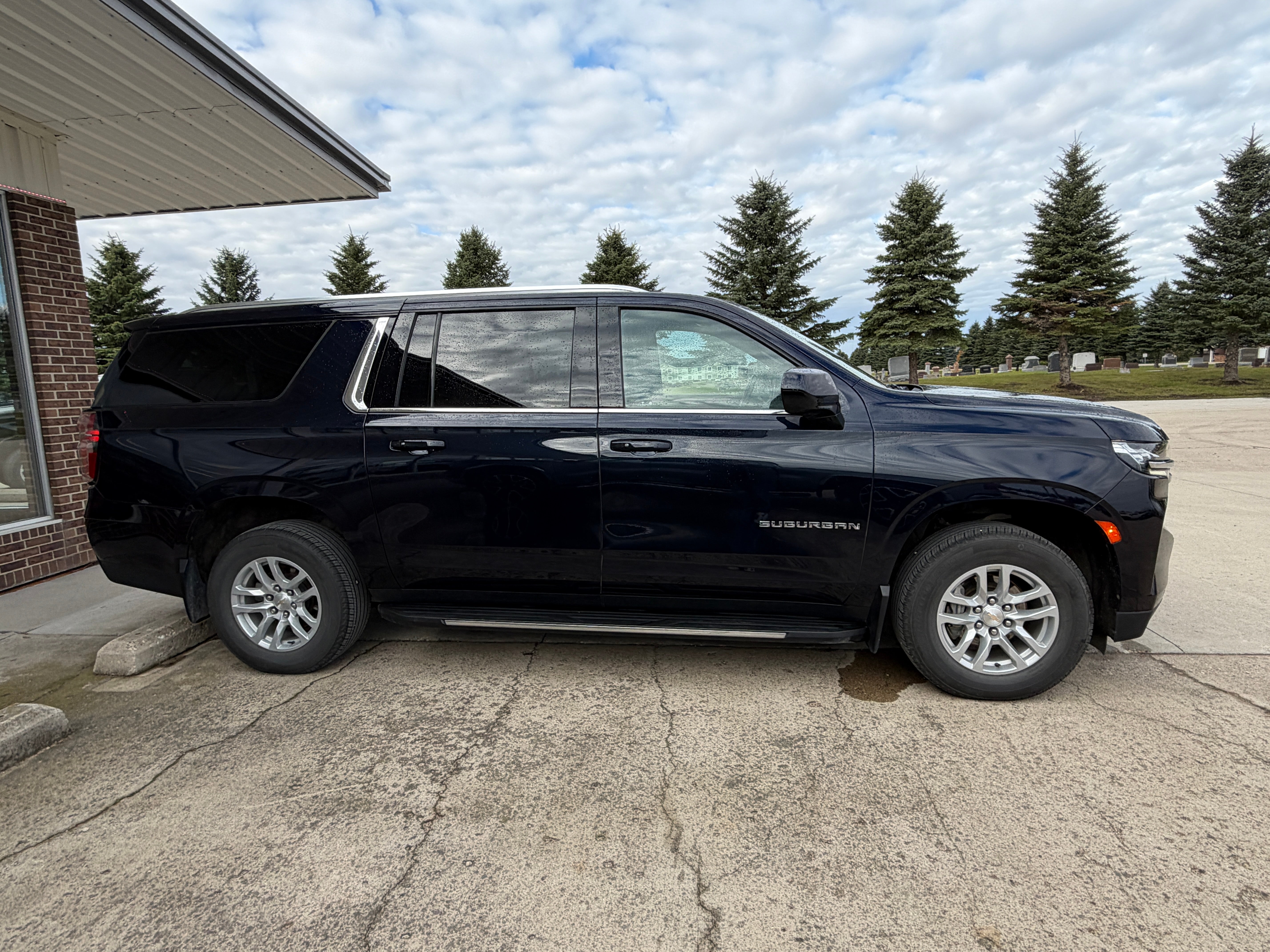 2022 Chevrolet Suburban — side profile view