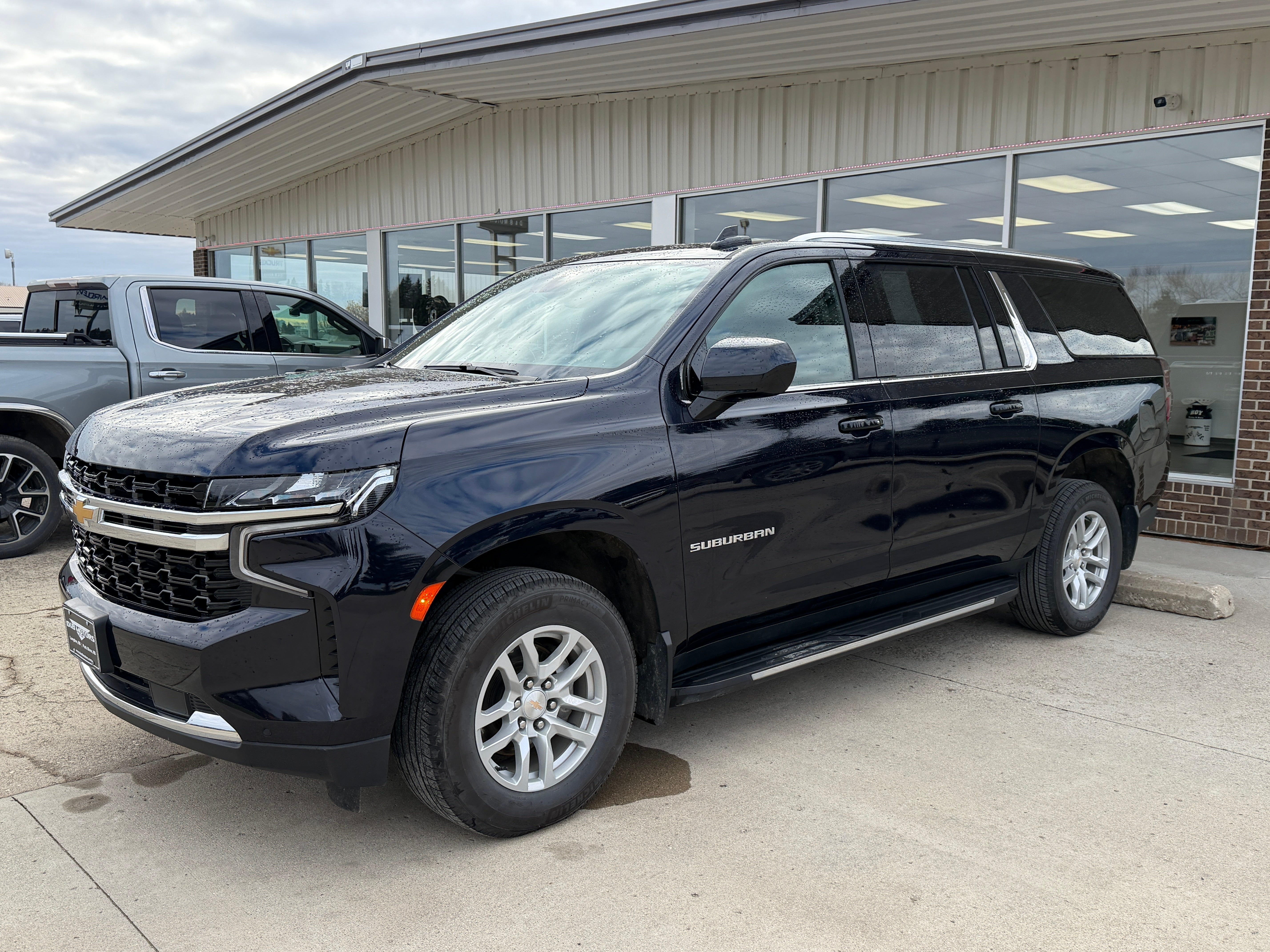 2022 Chevrolet Suburban — detail view